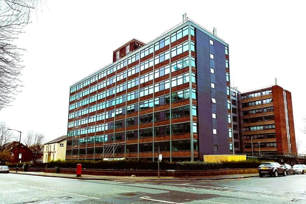 Fantastic One Bedroom Apartment Near Old Trafford Stadium Manchester Exterior foto